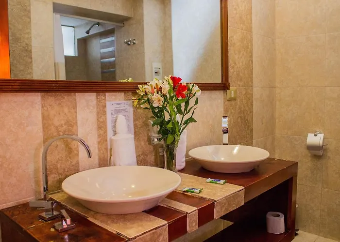 Hotel Waynapicchu 2*